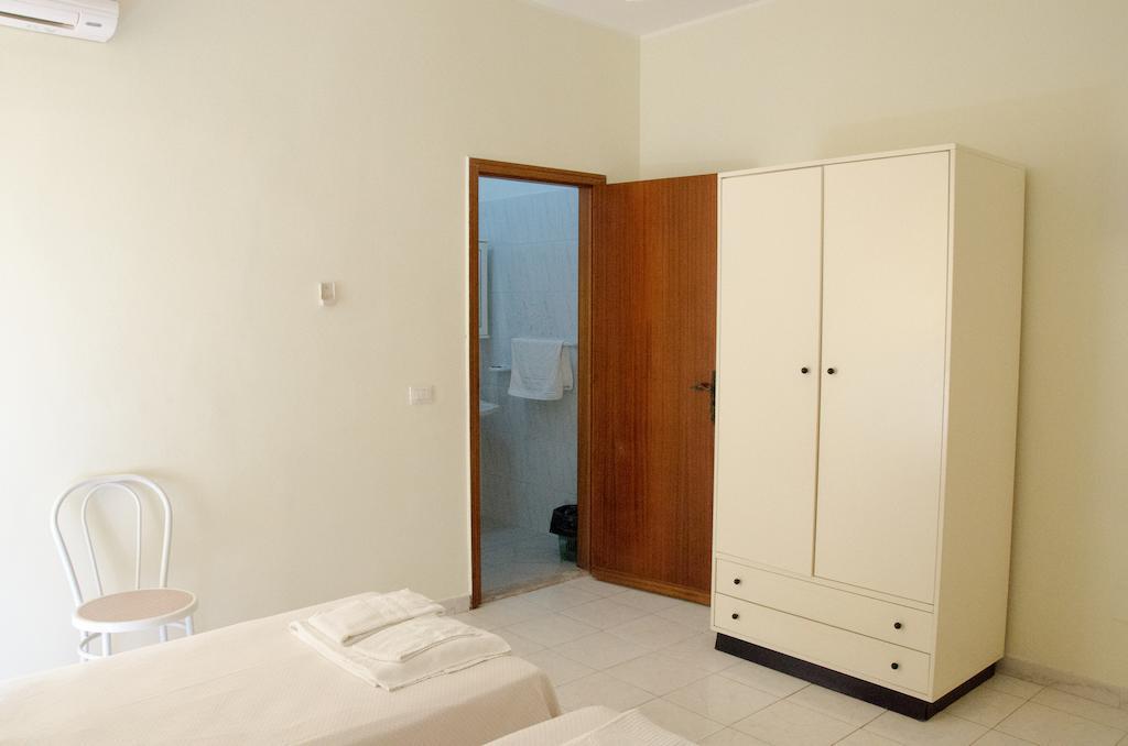 פורטו צ'זראו Hotel Da Ettore - Salento Selection חדר תמונה